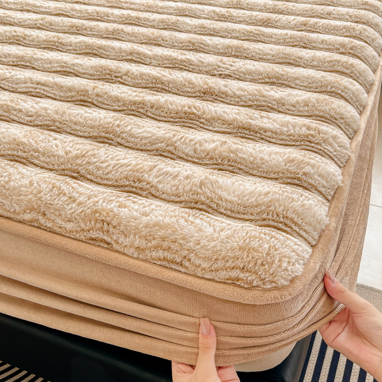 91家纺网 家纺一手货源 找家纺 （总）云木里 2025新款轻奢波纹皮草兔毛绒床笠单床笠床笠单件波纹系列