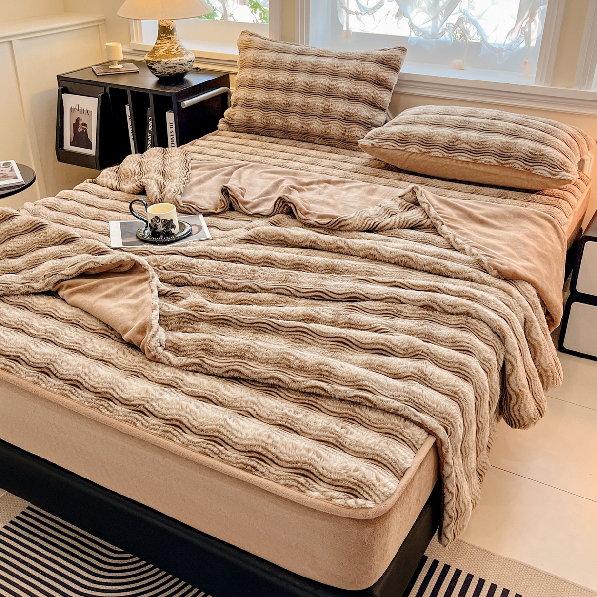 91家纺网 家纺一手货源 找家纺 云木里 2025新款轻奢波纹皮草兔毛绒床笠单床笠床笠单件波纹系列 波纹-卡其