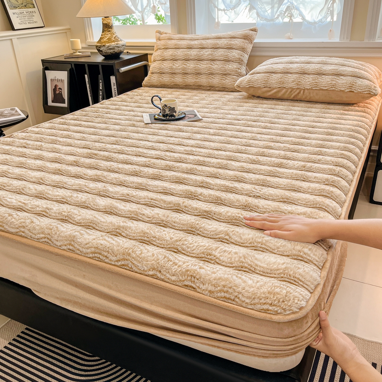 91家纺网 家纺一手货源 找家纺 云木里 2025新款轻奢波纹皮草兔毛绒床笠单床笠床笠单件波纹系列 波纹-米杏