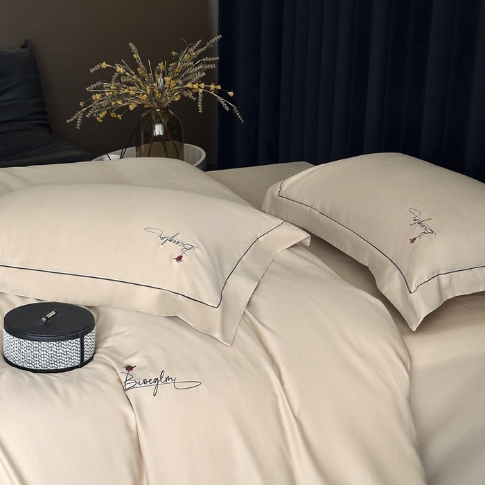 91家纺网 家纺一手货源 找家纺 南泉坊 2025新款60支全棉纯棉数码印花磨毛四件套 知薇-曲奇色