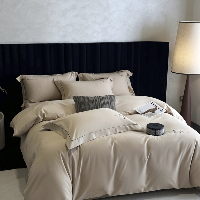 91家纺网 家纺一手货源 找家纺 南泉坊 2025新款60支全棉纯棉数码印花磨毛四件套 知薇-曲奇色