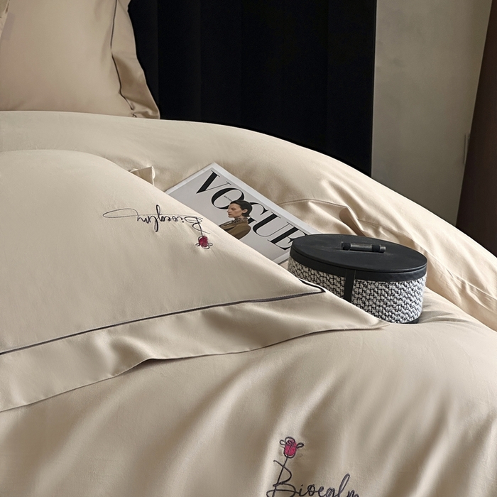 91家纺网 家纺一手货源 找家纺 南泉坊 2025新款60支全棉纯棉数码印花磨毛四件套 知薇-曲奇色