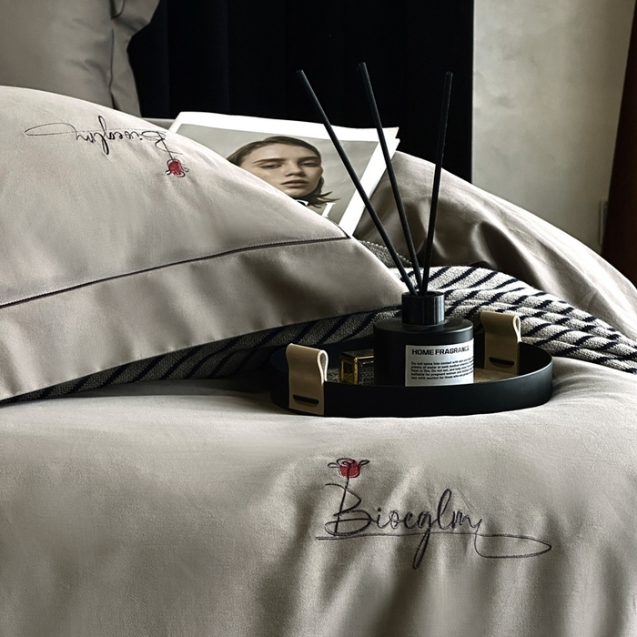 91家纺网 家纺一手货源 找家纺 南泉坊 2025新款60支全棉纯棉数码印花磨毛四件套 知薇-灰咖