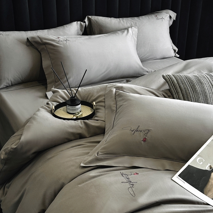 91家纺网 家纺一手货源 找家纺 南泉坊 2025新款60支全棉纯棉数码印花磨毛四件套 知薇-灰咖