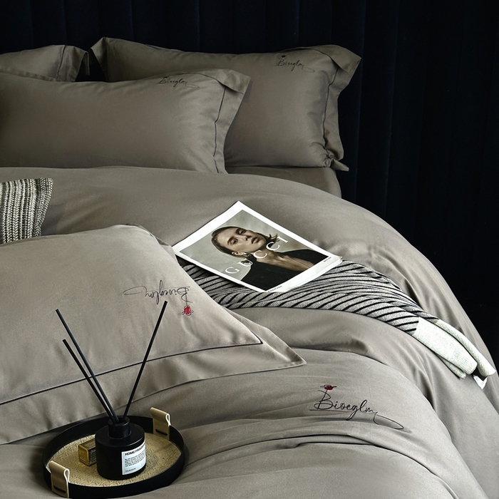 91家纺网 家纺一手货源 找家纺 南泉坊 2025新款60支全棉纯棉数码印花磨毛四件套 知薇-灰咖