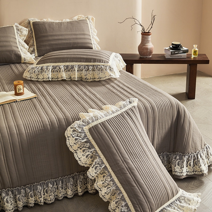 91家纺网 家纺一手货源 找家纺 予梦家纺 2025新款床盖 蔷薇-云雾灰