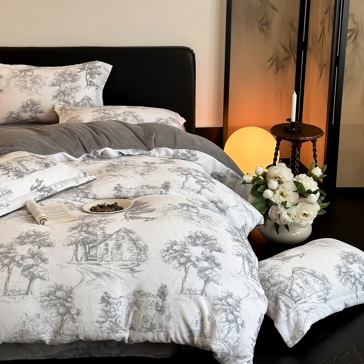 91家纺网 家纺一手货源 找家纺 三味舒屋 2025新款奢暖数码印花牛奶绒四件套-模特图 西西里