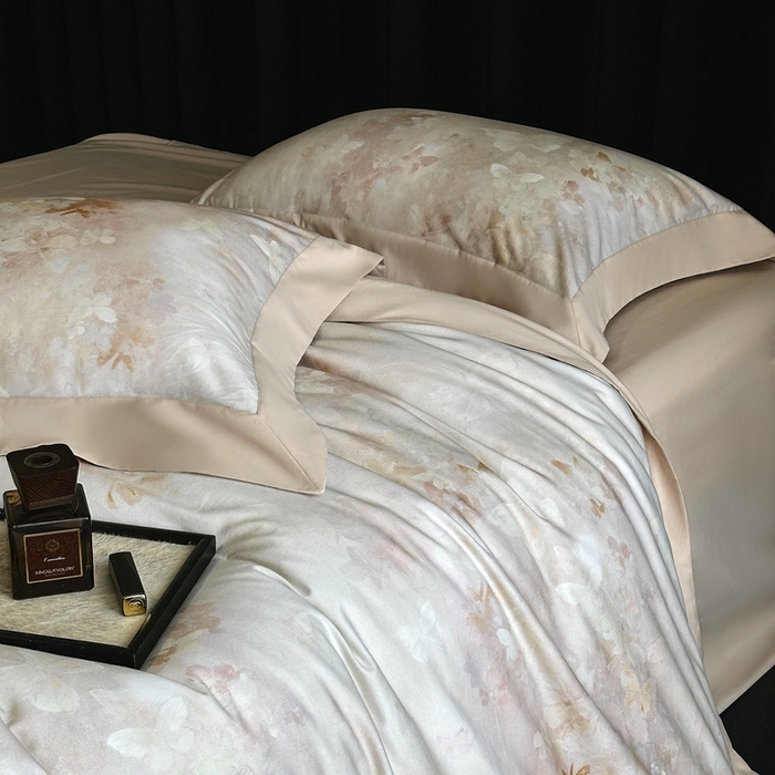 91家纺网 家纺一手货源 找家纺 南泉坊 2025新款60支全棉纯棉数码印花磨毛四件套 布拉格-米色