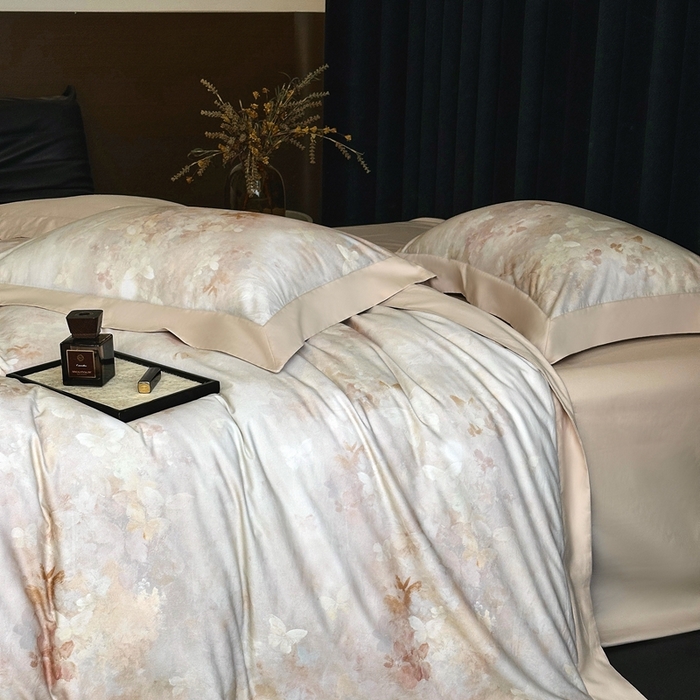 91家纺网 家纺一手货源 找家纺 南泉坊 2025新款60支全棉纯棉数码印花磨毛四件套 布拉格-米色