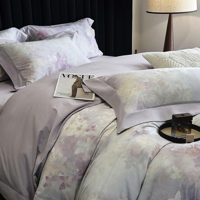 91家纺网 家纺一手货源 找家纺 南泉坊 2025新款60支全棉纯棉数码印花磨毛四件套 布拉格-紫