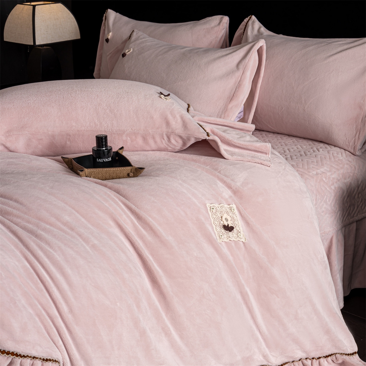 91家纺网 家纺一手货源 找家纺 （总）罗优家纺 2025新款柔暖皱幔款暖绒四件套