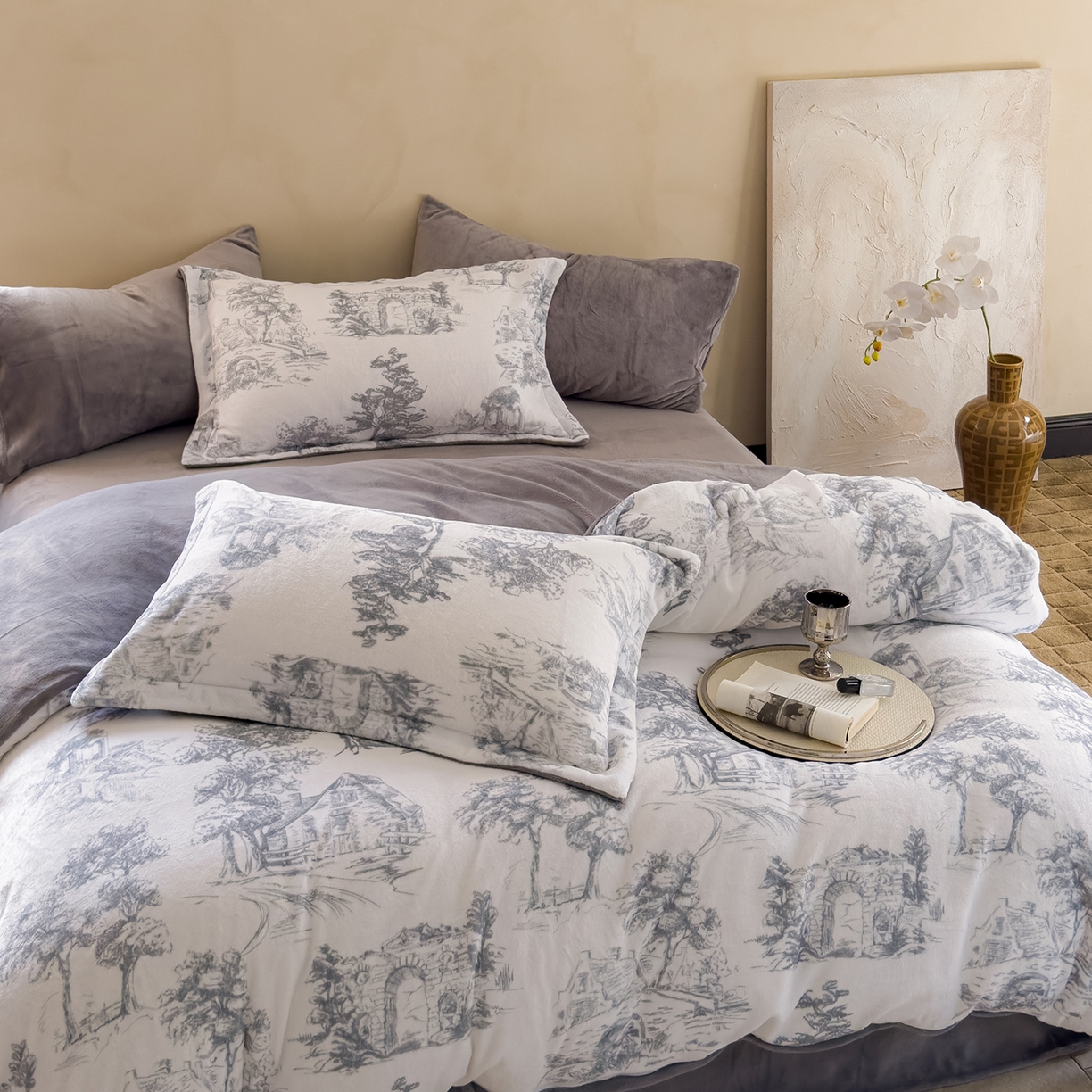 91家纺网 家纺一手货源 找家纺 三味舒屋 2025新款奢暖数码印花牛奶绒四件套-场景图 西西里