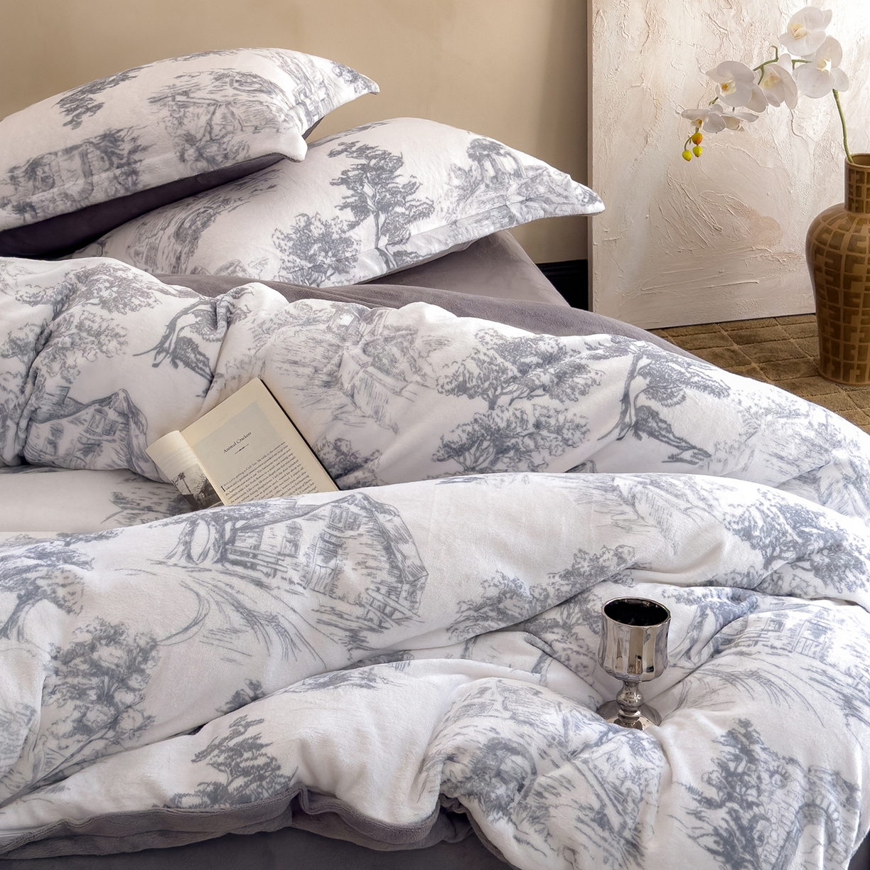 91家纺网 家纺一手货源 找家纺 三味舒屋 2025新款奢暖数码印花牛奶绒四件套-场景图 西西里