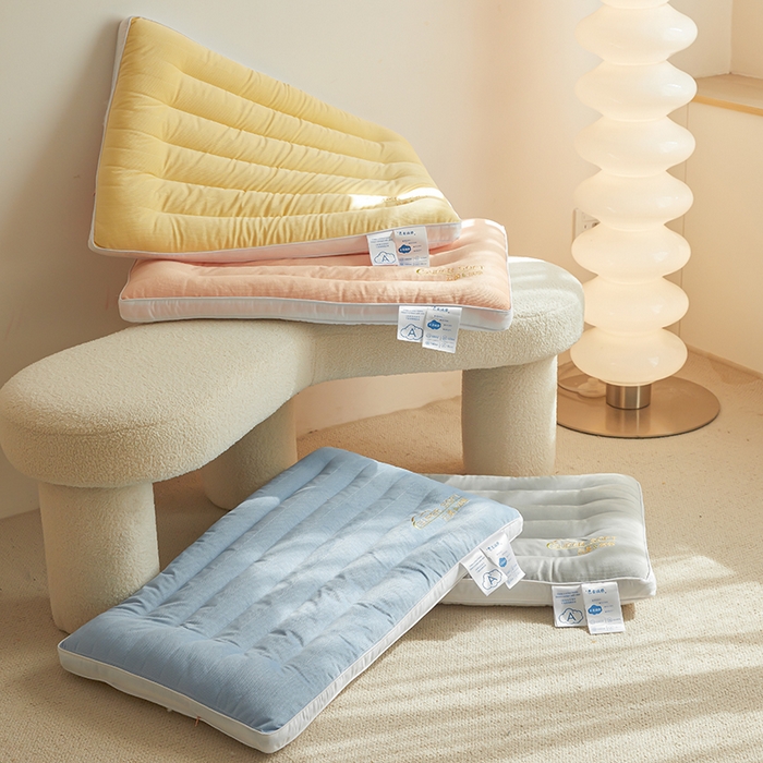 91家纺网 家纺一手货源 找家纺 皇冠之家枕芯 2025新款云柔绒感枕头枕芯 蓝色