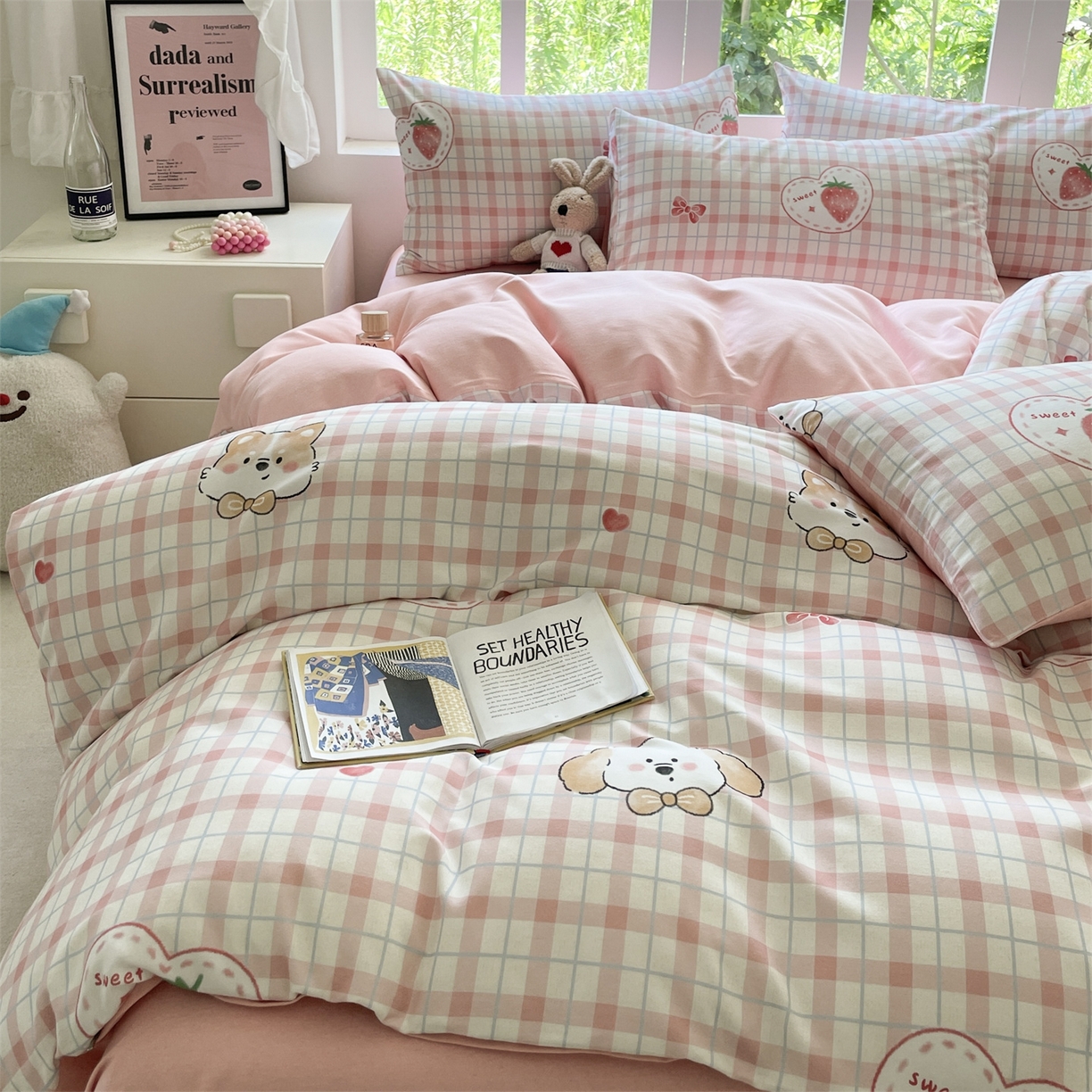 91家纺网 家纺一手货源 找家纺 本制 2025秋冬新款全棉混纺磨毛印花四件套 草莓泡芙-杨妃粉