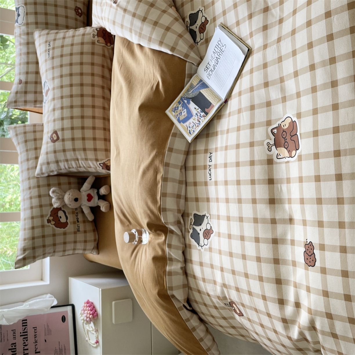 91家纺网 家纺一手货源 找家纺 本制 2025秋冬新款全棉混纺磨毛印花四件套 憨睡-陶土色