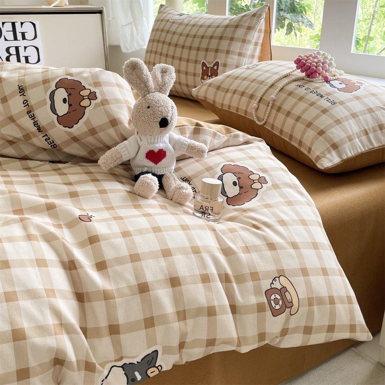 91家纺网 家纺一手货源 找家纺 本制 2025秋冬新款全棉混纺磨毛印花四件套 憨睡-陶土色