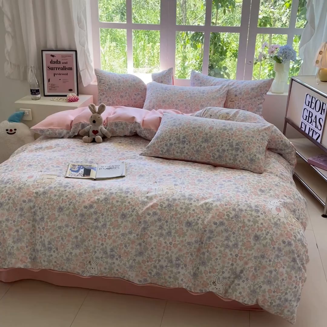 91家纺网 家纺一手货源 找家纺 本制 2025秋冬新款全棉混纺磨毛印花四件套 花涧小兔-杨妃粉