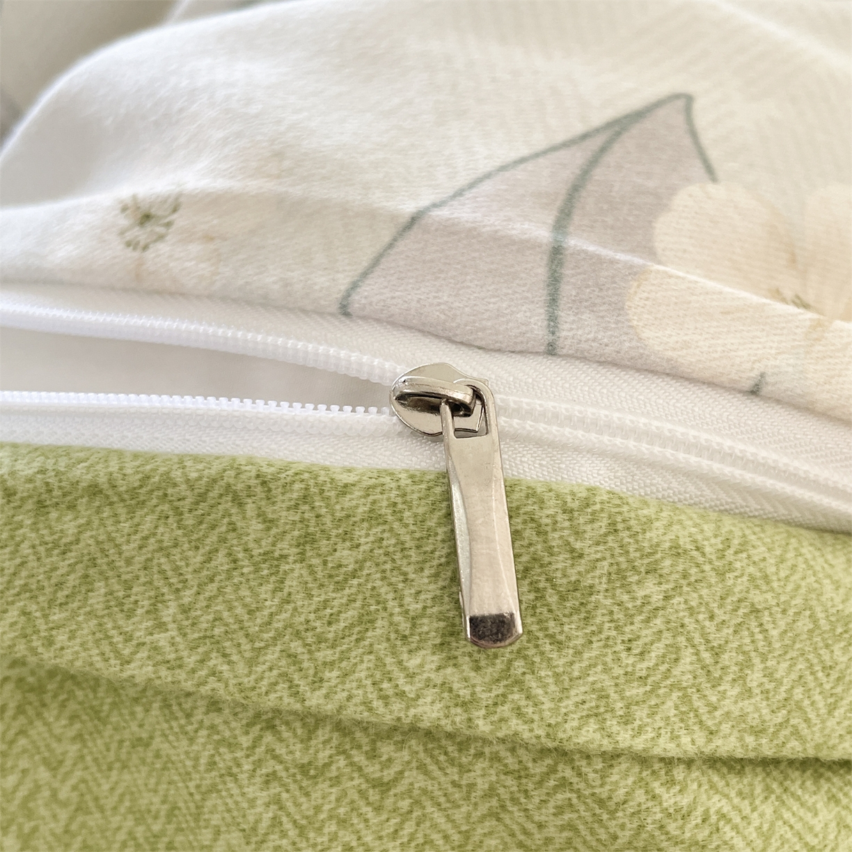 91家纺网 家纺一手货源 找家纺 本制 2025秋冬新款全棉混纺磨毛印花四件套 绿野仙踪-逍遥游