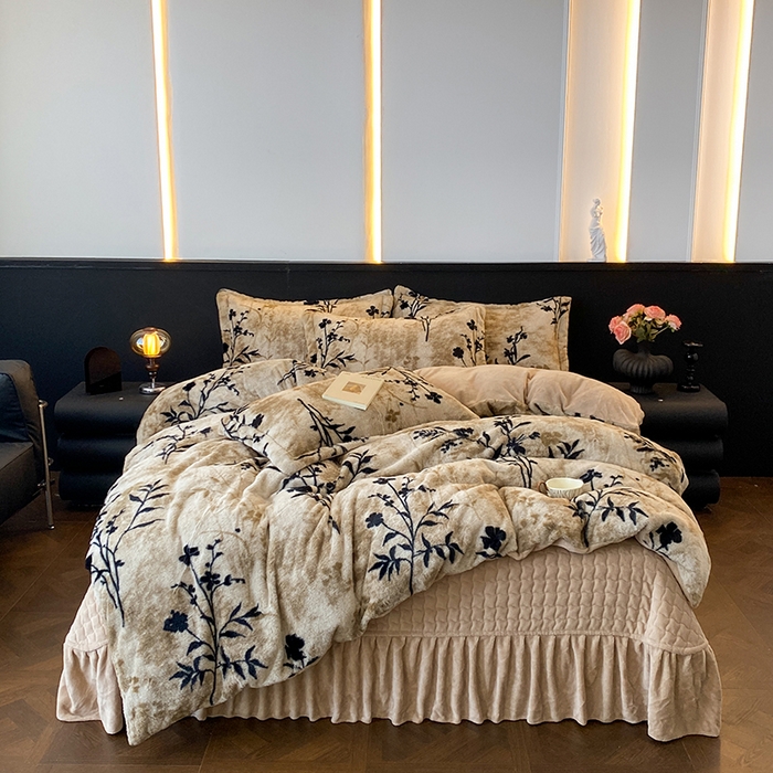 91家纺网 家纺一手货源 找家纺 （总）美伦美焕 2025新款直播热款高克重兔毛绒床盖款四件套