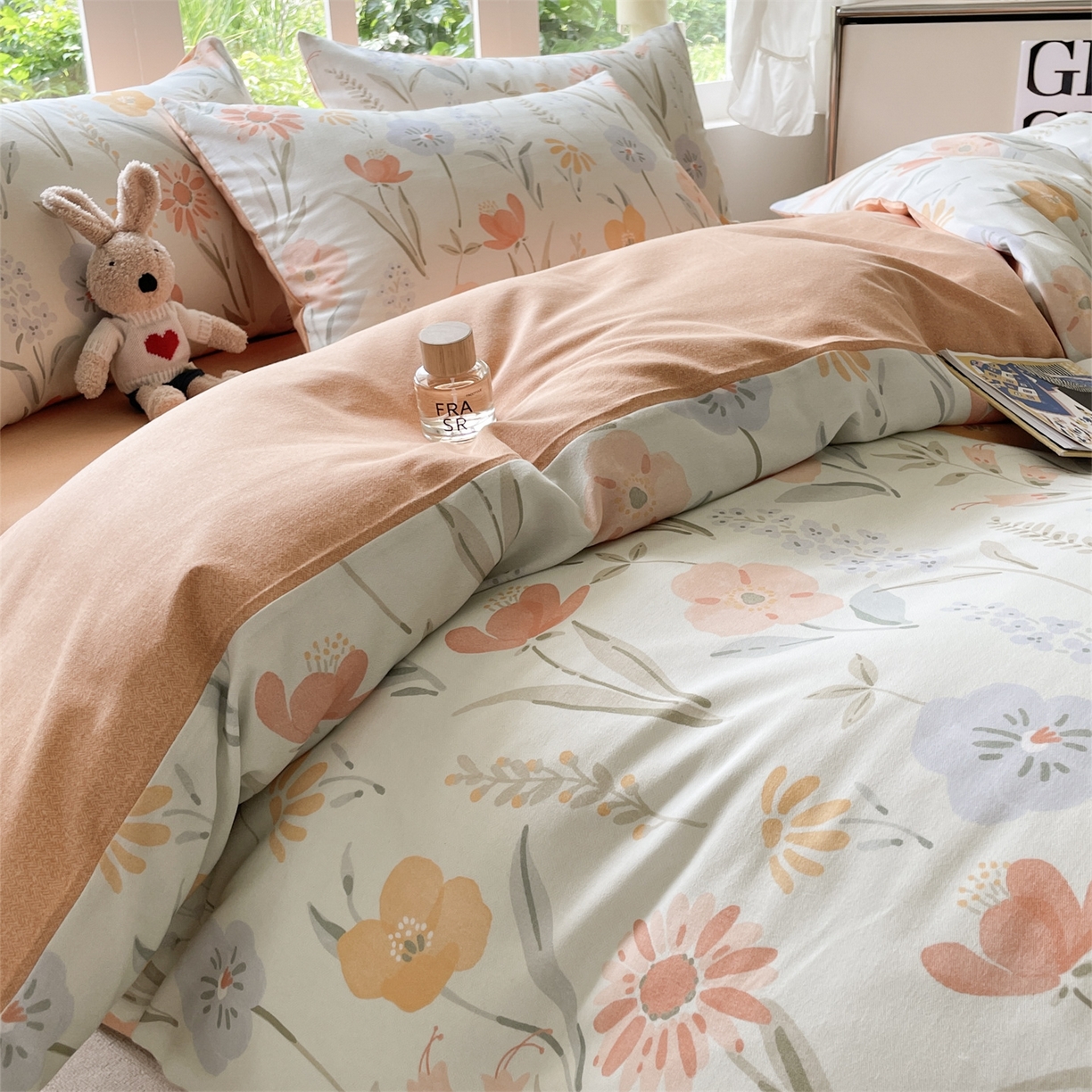 91家纺网 家纺一手货源 找家纺 本制 2025秋冬新款全棉混纺磨毛印花四件套 绿茵-蜜橙