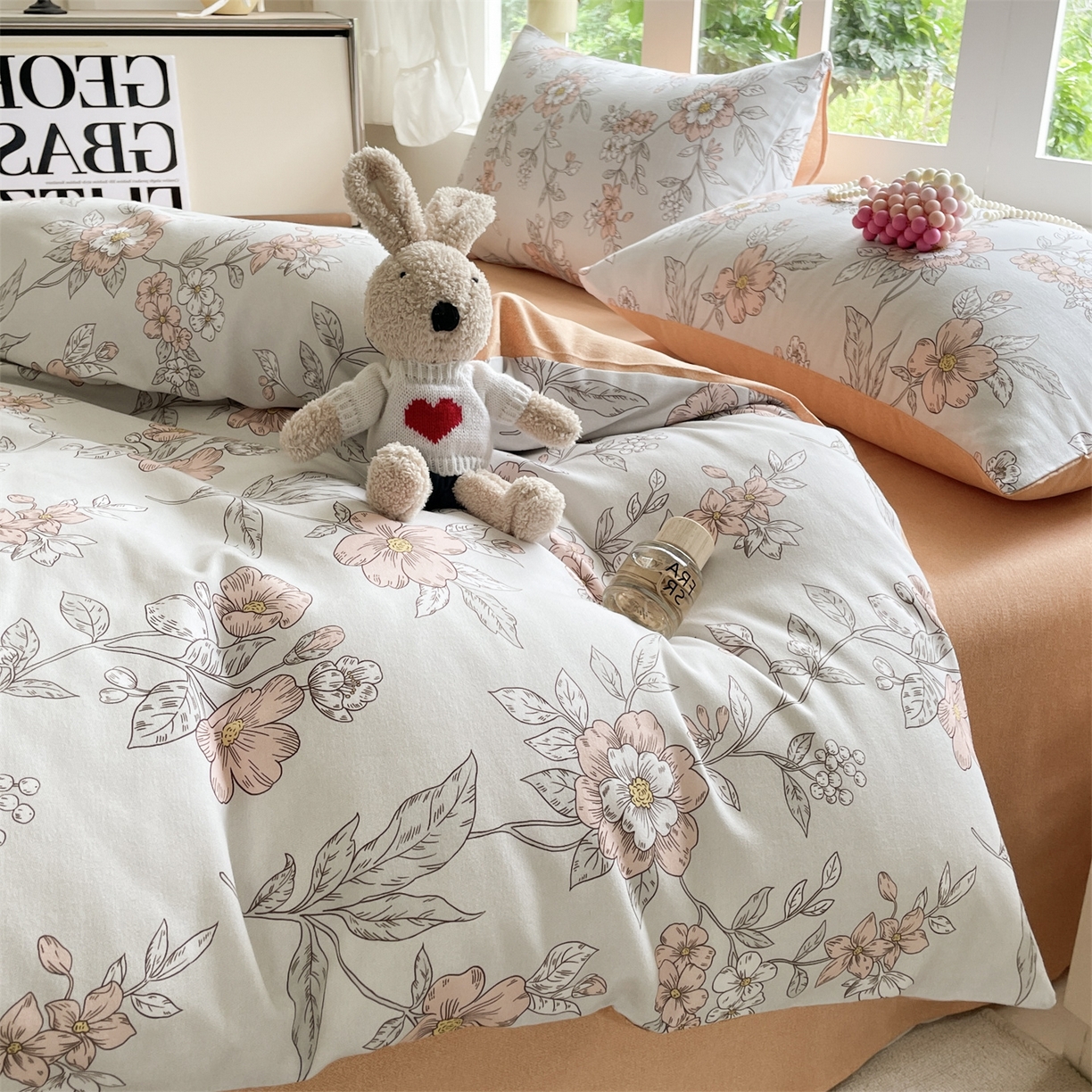 91家纺网 家纺一手货源 找家纺 本制 2025秋冬新款全棉混纺磨毛印花四件套 落花-蜜橙