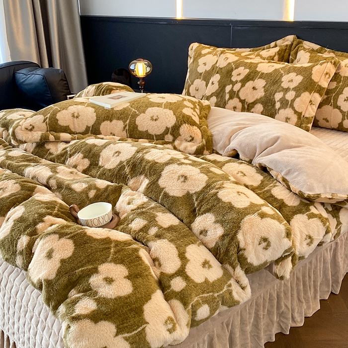 91家纺网 家纺一手货源 找家纺 （总）美伦美焕 2025新款直播热款高克重兔毛绒床盖款四件套