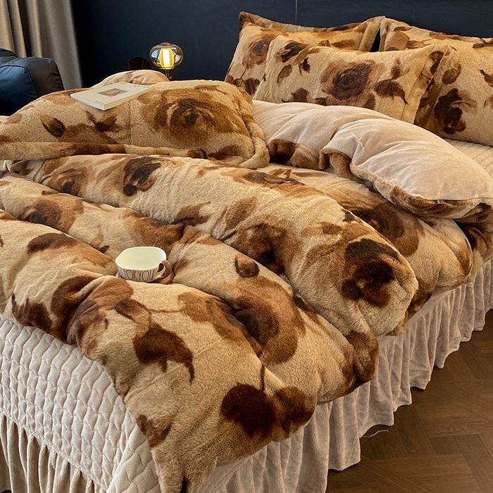 91家纺网 家纺一手货源 找家纺 （总）美伦美焕 2025新款直播热款高克重兔毛绒床盖款四件套