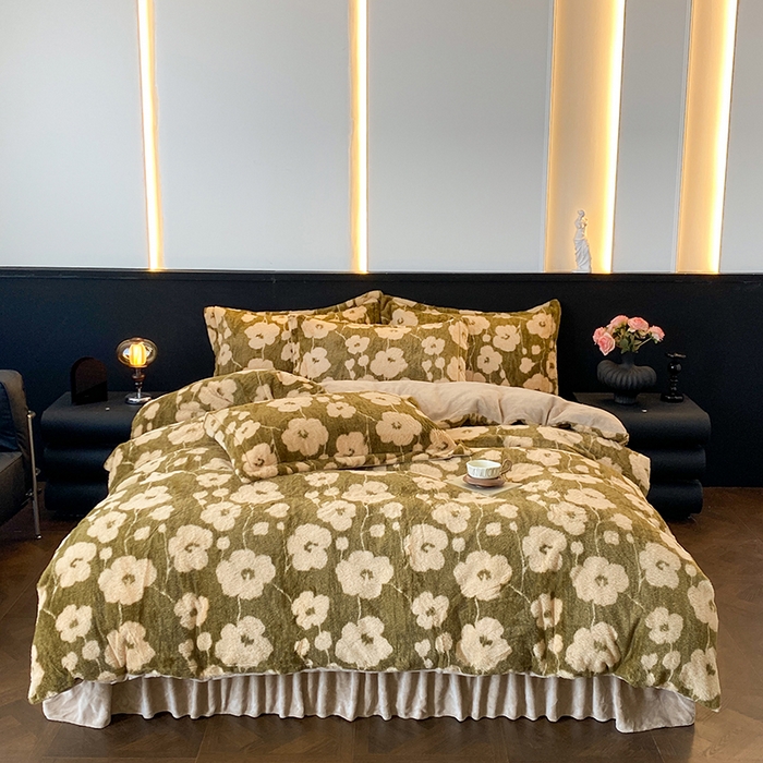91家纺网 家纺一手货源 找家纺 美伦美焕 2025新款直播热款高克重兔毛绒床盖款四件套 花眠绿