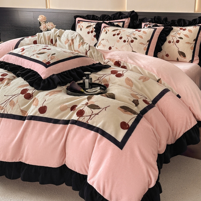 91家纺网 家纺一手货源 找家纺 （总）首尔家纺 2025新款牛奶绒法式数码大版四件套