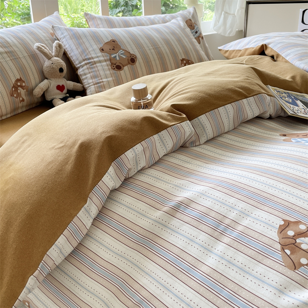 91家纺网 家纺一手货源 找家纺 本制 2025秋冬新款全棉混纺磨毛印花四件套 甜心熊-陶土色