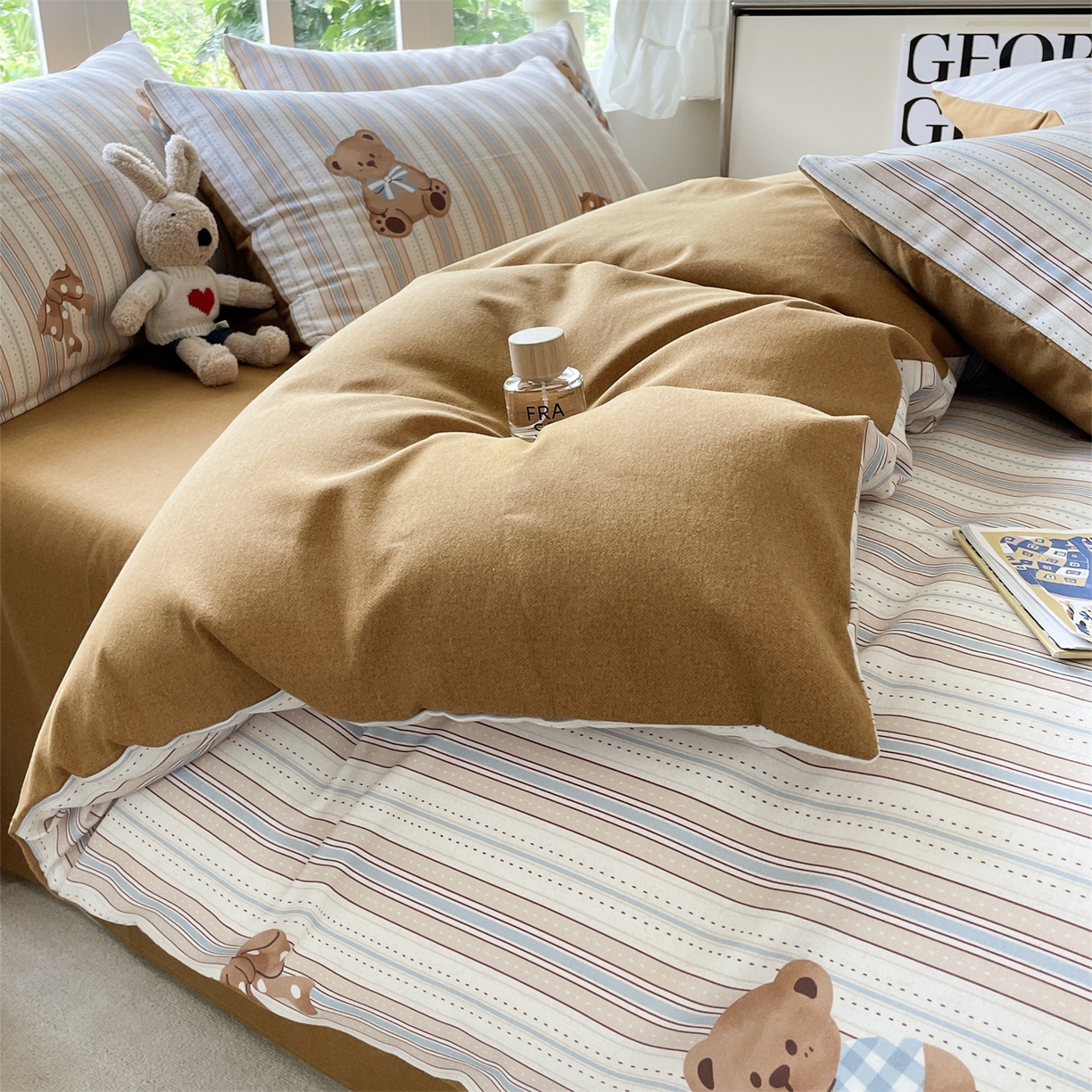 91家纺网 家纺一手货源 找家纺 本制 2025秋冬新款全棉混纺磨毛印花四件套 甜心熊-陶土色