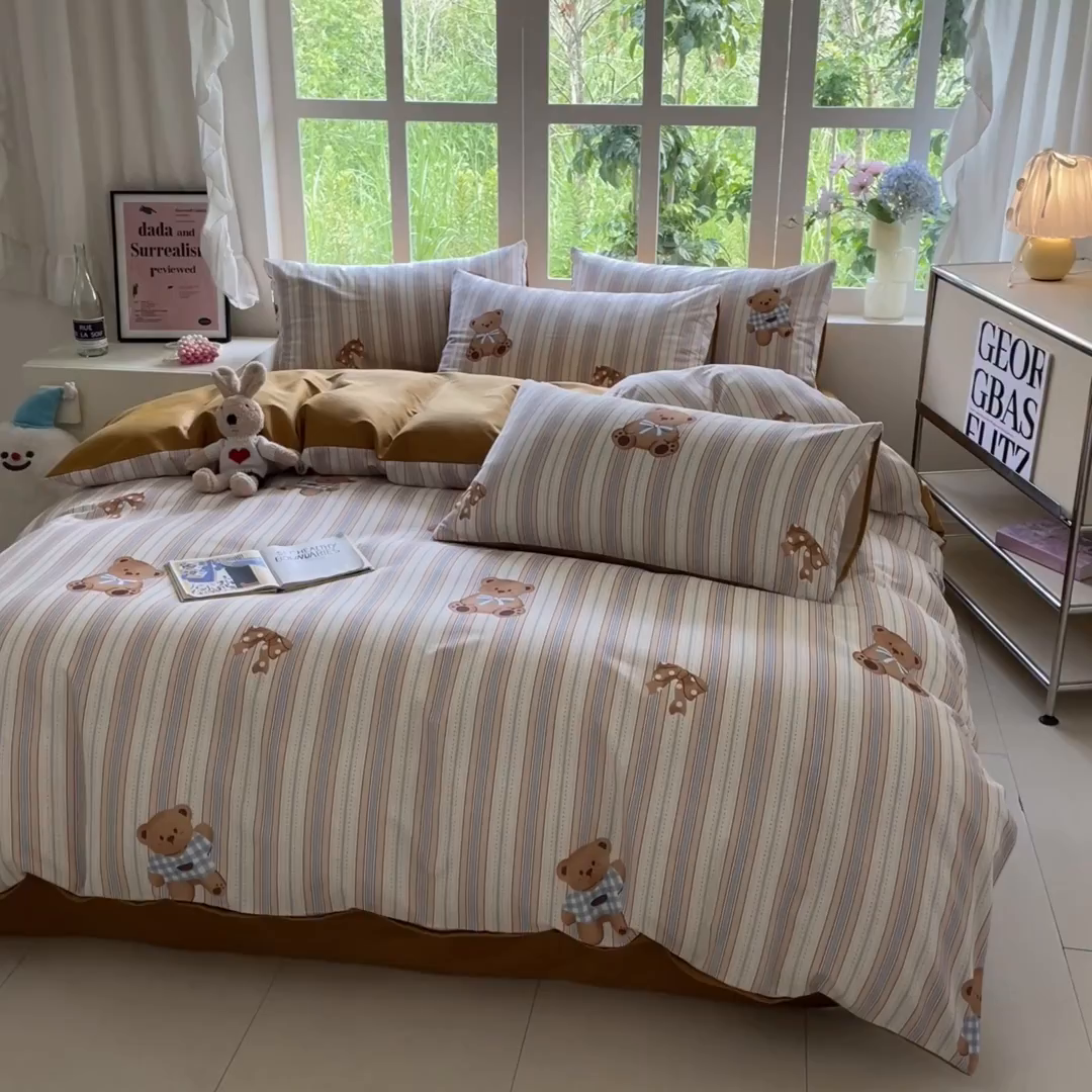 91家纺网 家纺一手货源 找家纺 本制 2025秋冬新款全棉混纺磨毛印花四件套 甜心熊-陶土色