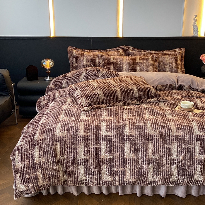 91家纺网 家纺一手货源 找家纺 美伦美焕 2025新款直播热款高克重兔毛绒床盖款四件套 绒纹