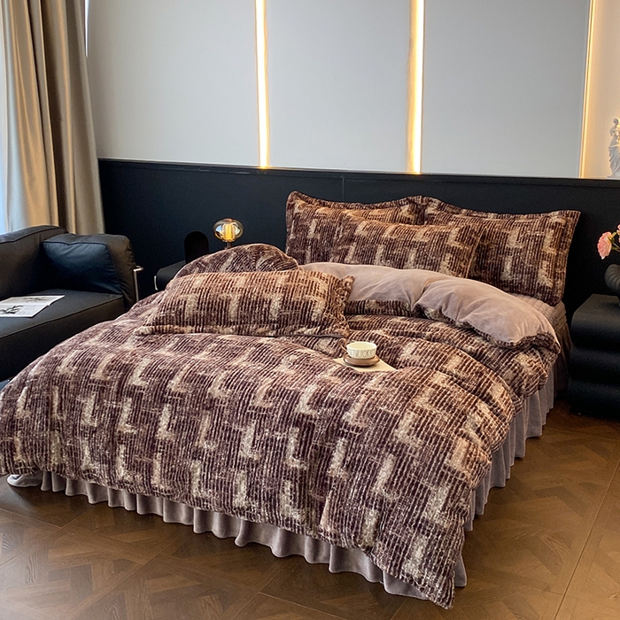 91家纺网 家纺一手货源 找家纺 美伦美焕 2025新款直播热款高克重兔毛绒床盖款四件套 绒纹