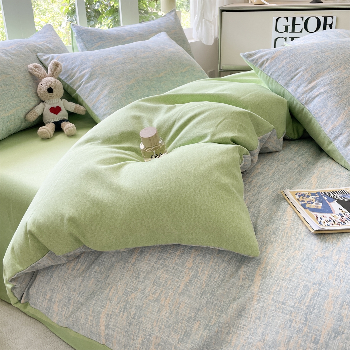 91家纺网 家纺一手货源 找家纺 本制 2025秋冬新款全棉混纺磨毛印花四件套 霞光（蓝）-无心绿