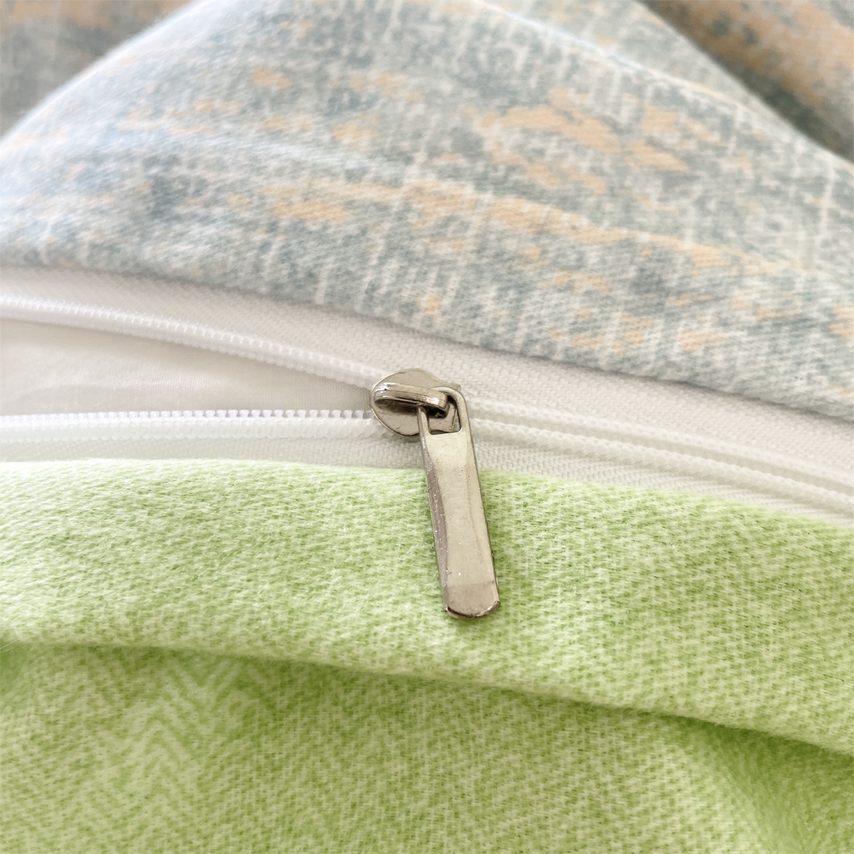 91家纺网 家纺一手货源 找家纺 本制 2025秋冬新款全棉混纺磨毛印花四件套 霞光（蓝）-无心绿