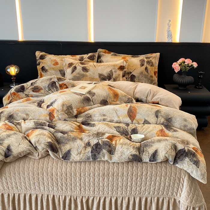 91家纺网 家纺一手货源 找家纺 美伦美焕 2025新款直播热款高克重兔毛绒床盖款四件套 叶影-咖