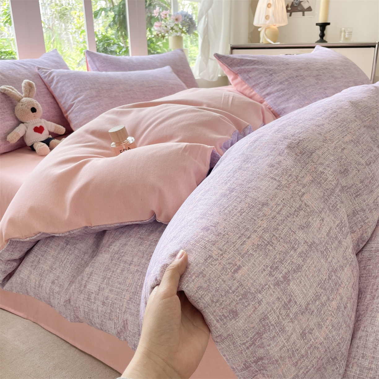 91家纺网 家纺一手货源 找家纺 本制 2025秋冬新款全棉混纺磨毛印花四件套 霞光（紫）-杨妃粉