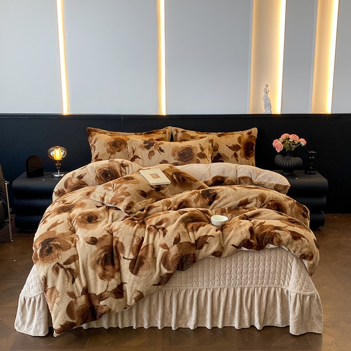 91家纺网 家纺一手货源 找家纺 美伦美焕 2025新款直播热款高克重兔毛绒床盖款四件套 棕玫