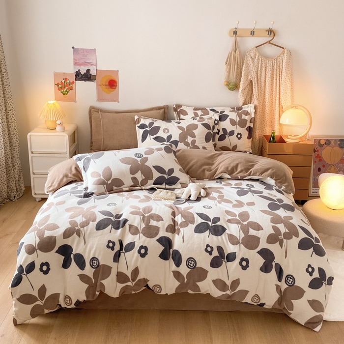 91家纺网 家纺一手货源 找家纺 （总）金盛纺 2025新款高克重牛奶绒印花系列四件套(可定制)