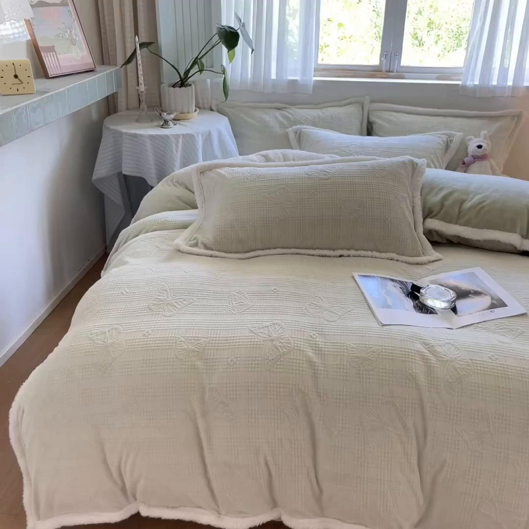 91家纺网 家纺一手货源 找家纺 （总）小久久（小九九） 2025新款A类高克重雕花牛奶绒四件套