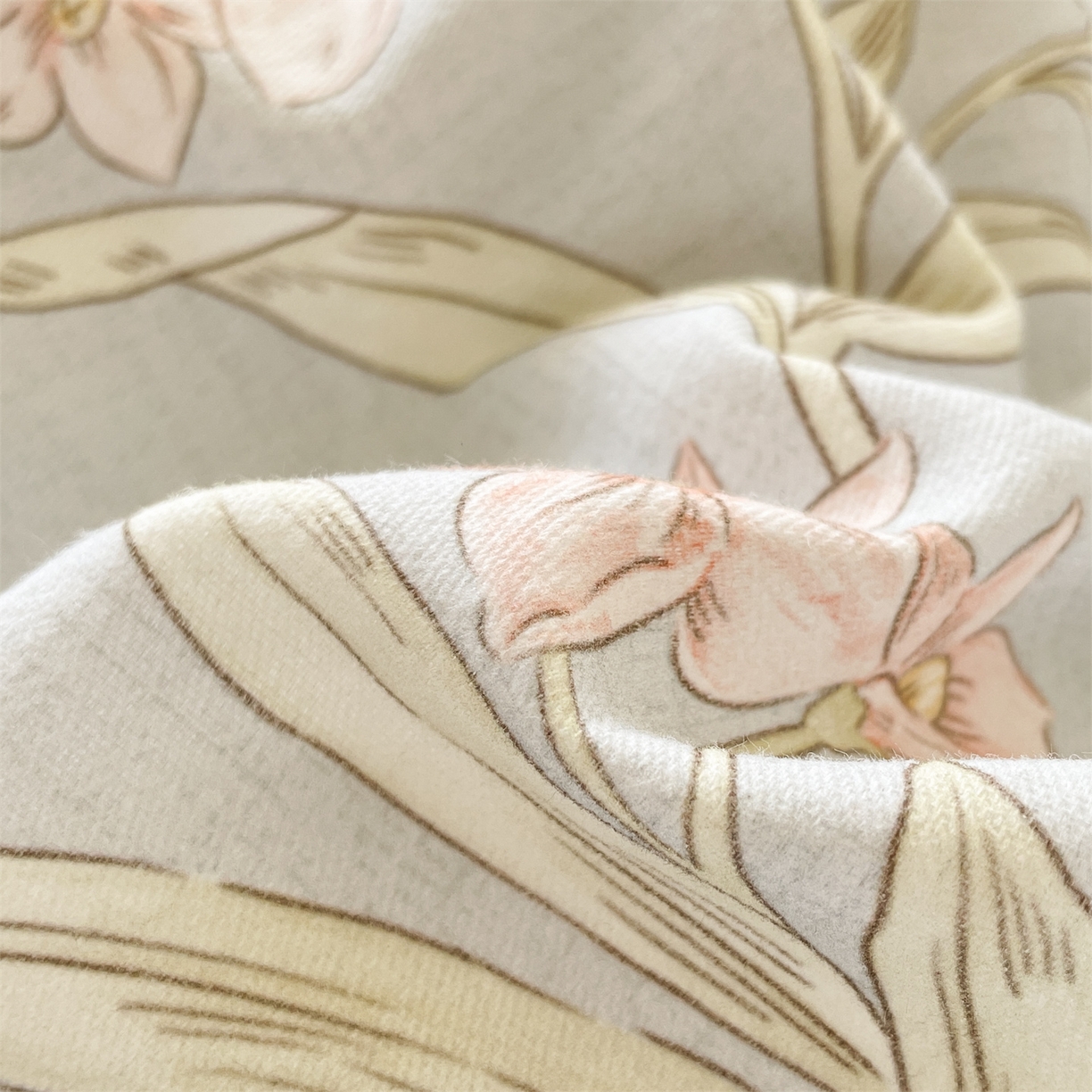 91家纺网 家纺一手货源 找家纺 本制 2025秋冬新款全棉混纺磨毛印花四件套 遥香-杨妃粉