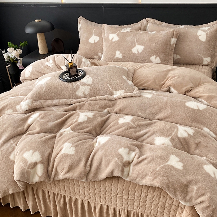 91家纺网 家纺一手货源 找家纺 美伦美焕 2025新款直播热款高克重兔毛绒床盖款四件套 暖驼
