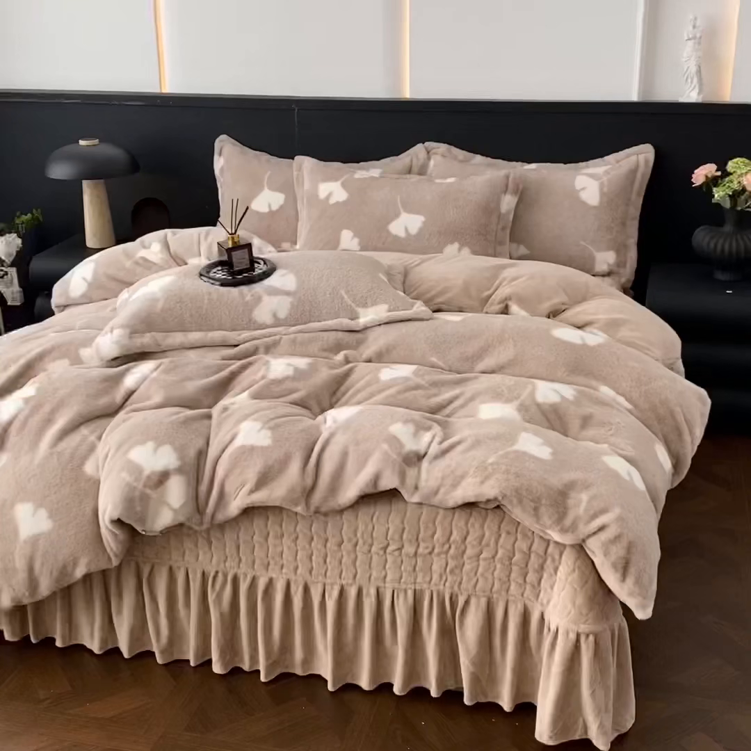 91家纺网 家纺一手货源 找家纺 美伦美焕 2025新款直播热款高克重兔毛绒床盖款四件套 暖驼