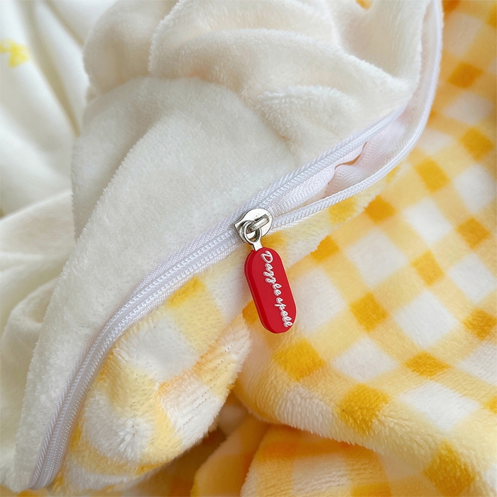 91家纺网 家纺一手货源 找家纺 炫拼家纺 2025新款亲肤舒适韩版高克重牛奶绒花边四件套-奶盐 奶盐-觅光里