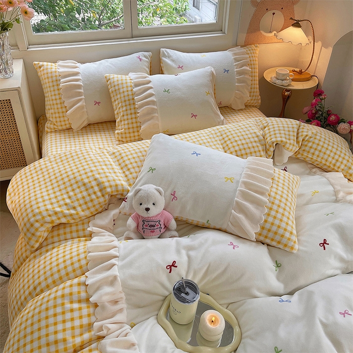 91家纺网 家纺一手货源 找家纺 炫拼家纺 2025新款亲肤舒适韩版高克重牛奶绒花边四件套-奶盐 奶盐-觅光里