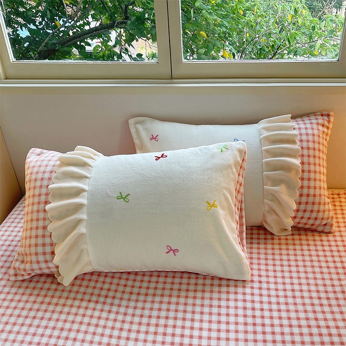 91家纺网 家纺一手货源 找家纺 炫拼家纺 2025新款亲肤舒适韩版高克重牛奶绒花边四件套-奶盐 奶盐-梦里生花