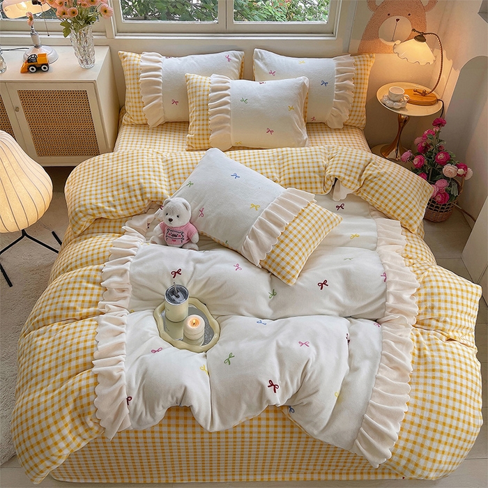 91家纺网 家纺一手货源 找家纺 炫拼家纺 2025新款亲肤舒适韩版高克重牛奶绒花边四件套-奶盐 奶盐-觅光里