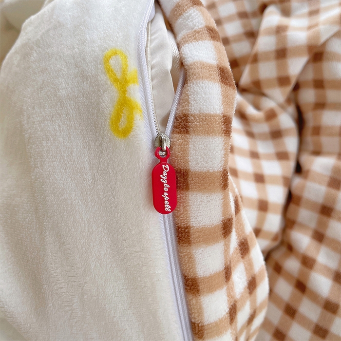 91家纺网 家纺一手货源 找家纺 炫拼家纺 2025新款亲肤舒适韩版高克重牛奶绒花边四件套-奶盐 奶盐-柚见